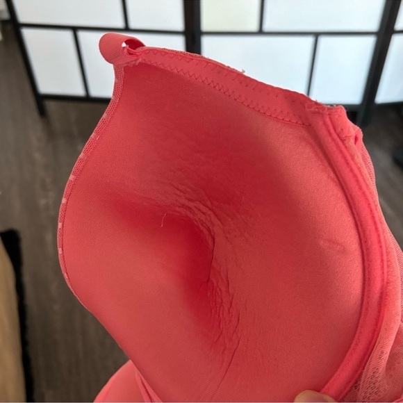 Secret Lace pink bra un padded. Size 44C - Picture 7 of 10